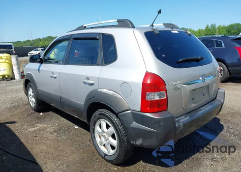 2005 Hyundai Tucson из США, поврежденный, VIN KM8JM72V95U132197